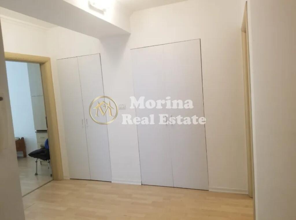 Affitto Appartamento 2+1, nel Bllok, 800 Euro/mese