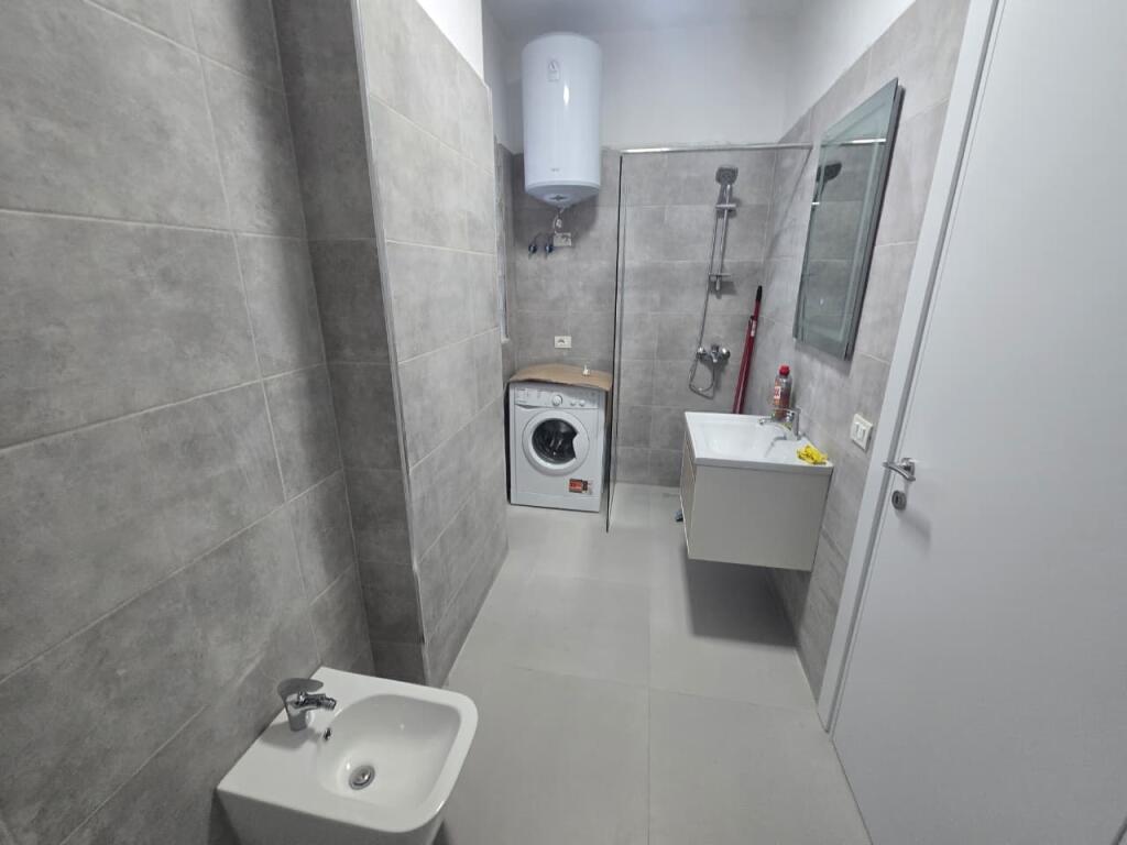 *Apartament 1+1 me Qira|Pazari I Ri*