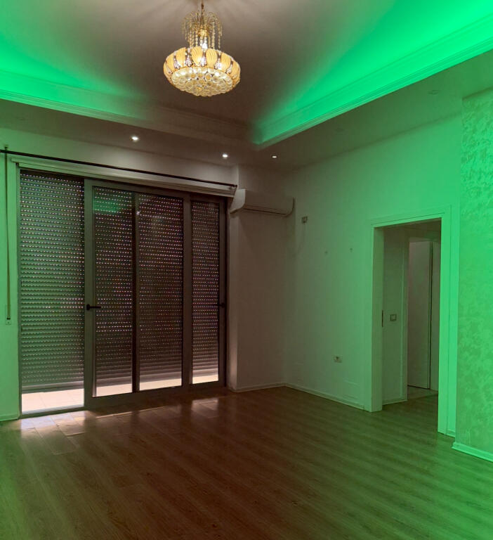 Apartament me qera 2+1 bosh në Astir!