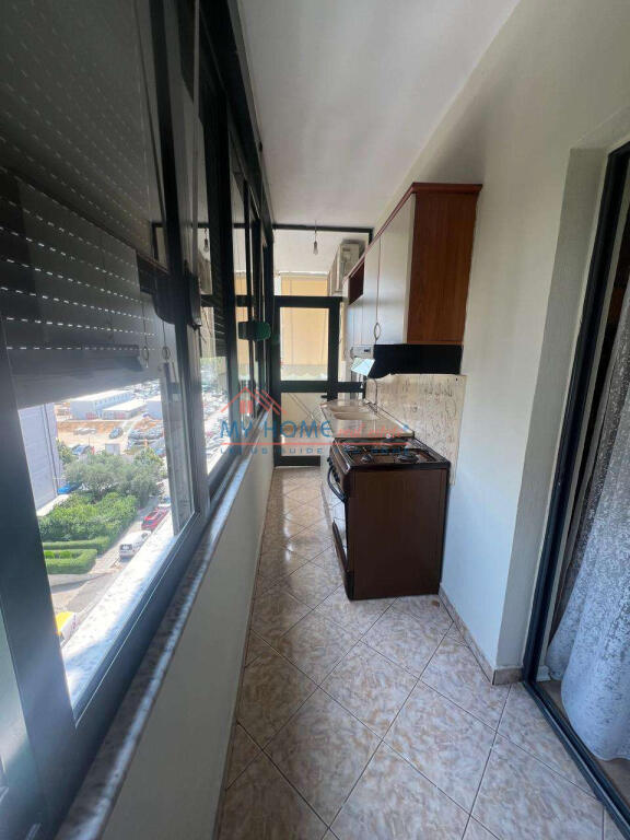 Appartamento 1+1 in affitto Square 21 a Tirana