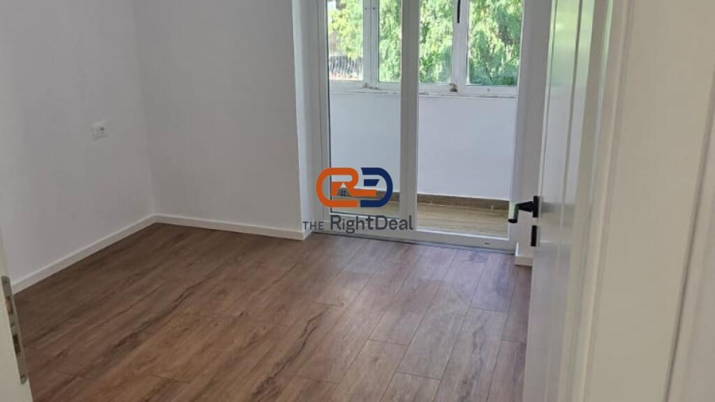 Ne Myslym Shyr, Prapa Shkolles Pjeter Budi, Shitet Apartament 1+1 I Investuar Totalisht !!