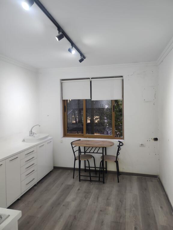 Appartamento 2+1 in Vendita "Ish Blloku"