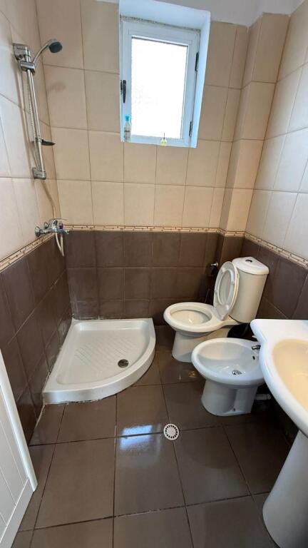 🏠VILLA SU DUE PIANI IN AFFITTO 💶600 EURO/MESI 📌 XHAMLLIK 🛋️4 CAMERE &amp; 2 BAGNI