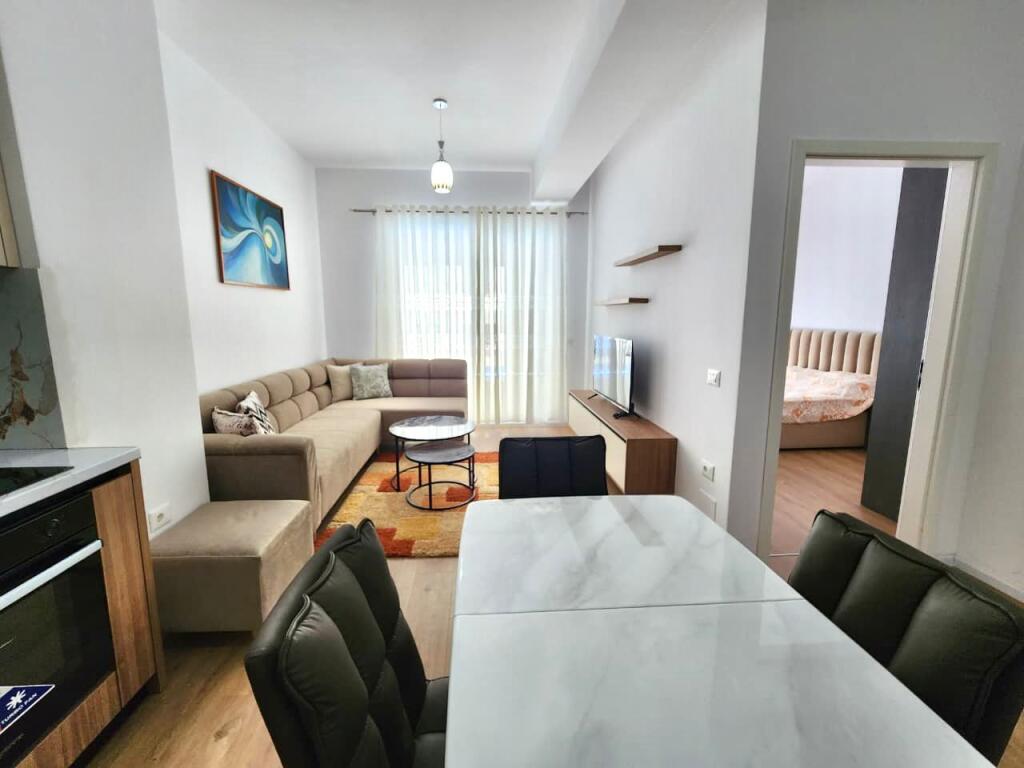 Me Qera: Apartament 1+1 | 65 m² | I RI (hera e parë me qira 🔥) 📍 Kompleksi Kaimi, Ali Demi Çmimi: 450€/Muaj