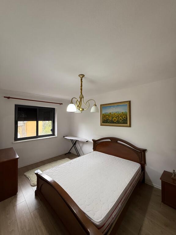 Jepet me qira Apartament 2+1 te Vasil Shanto