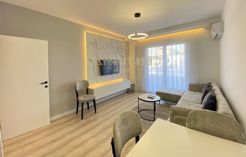 APARTAMENT 1+1 ME QIRA PRANE KESH TEK VASIL SHANTO