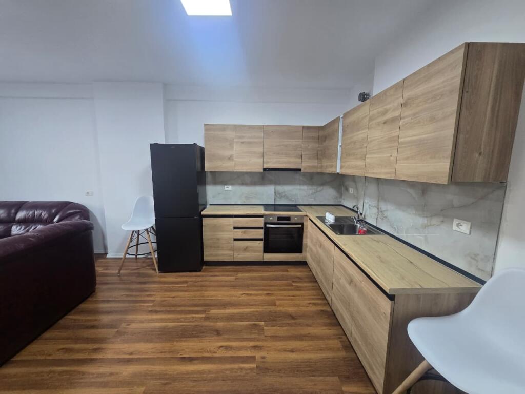 *Apartament 1+1 me Qira|Pazari I Ri*