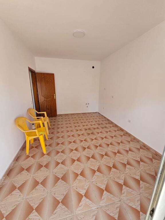 SHITET APARTAMENT 2+1 NE PLAZHIN GOLEMIT