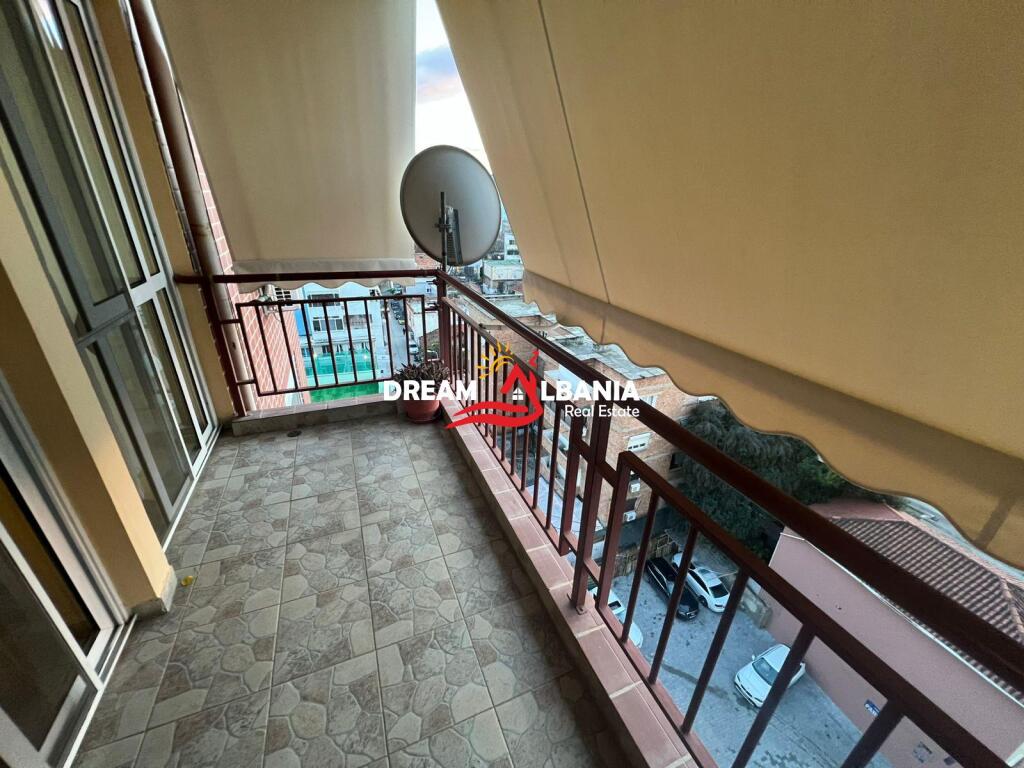 Apartament 3+1 me qera tek Rruga e Kavajes prane Bllokut te Ambasadave ne Tirane (ID 4231430)