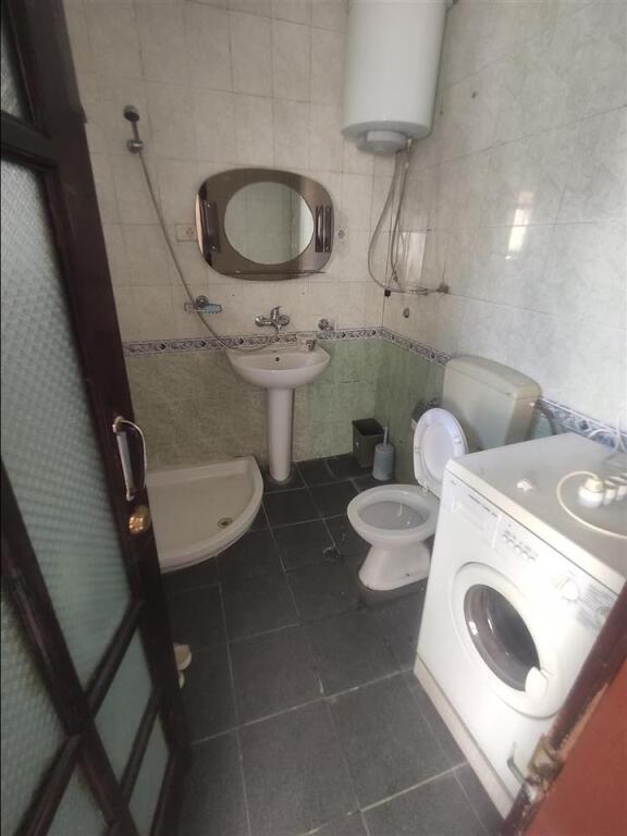 Jepet me qera shtepi private- 📍 Statcioni trenit