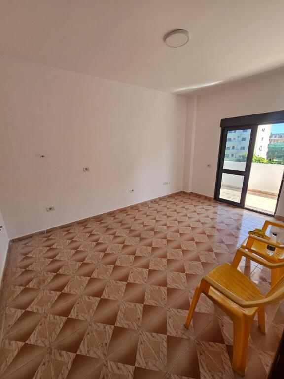 SHITET APARTAMENT 2+1 NE PLAZHIN GOLEMIT