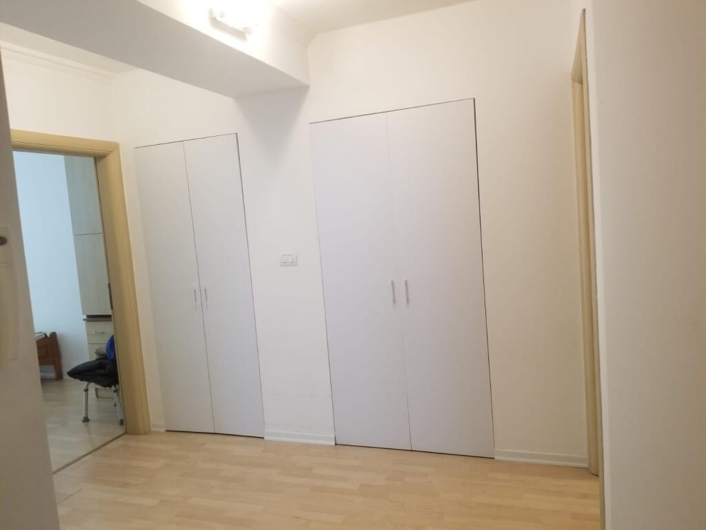 Jepet apartament 2+1 me qera ne Bllok tek Pallatet Agimi