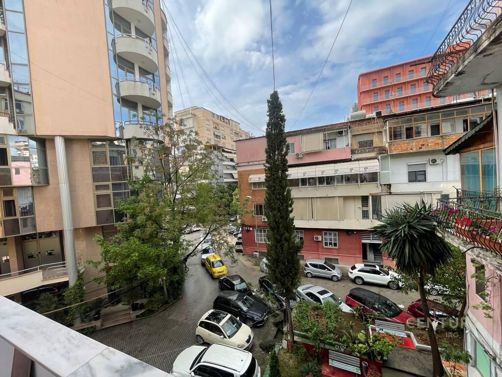 IN VENDITA, MONOLOCALE PALAZZI MOSKAT, PIAZZA WILLSON!