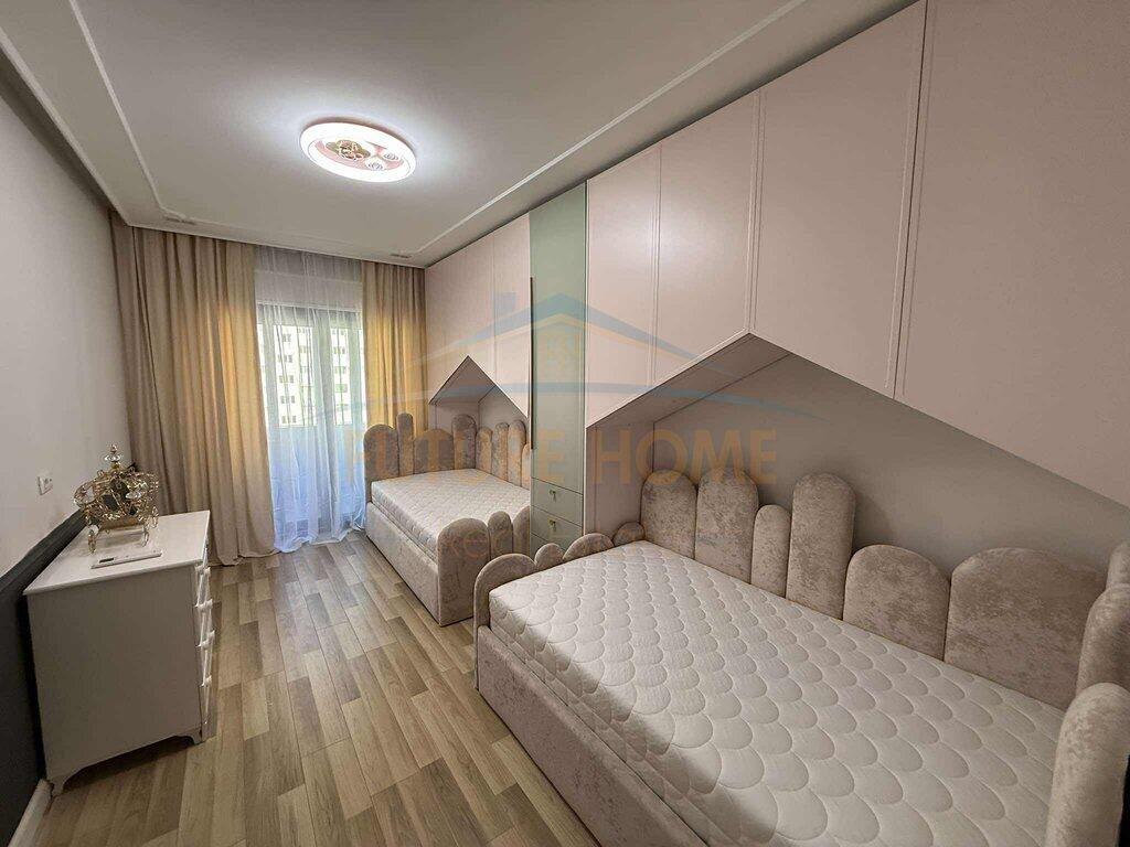 Affitto, Appartamento 2+1+2 + Posto Auto – “Oasis Residence”, Nuovo Anello, Tirana