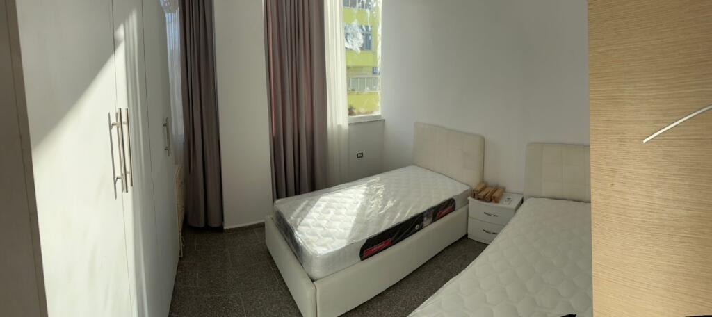 Jepet Me Qera Apartament 2+1+1 Ballkon