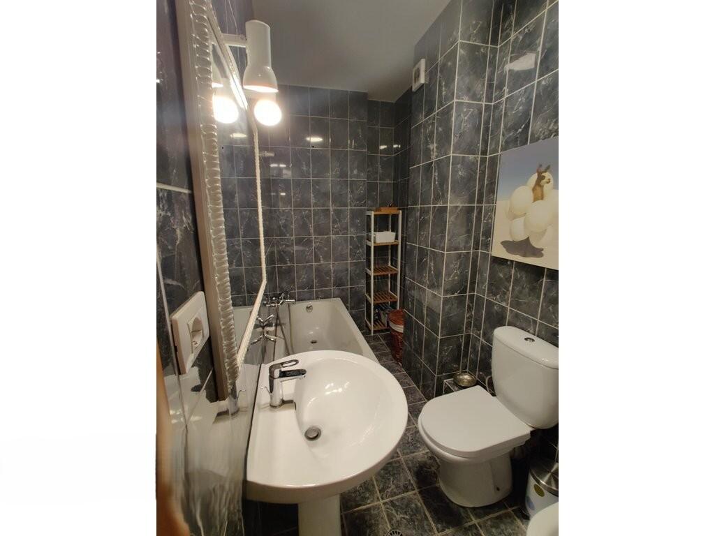 Rruga e Kavajes, Apartament 2+1+2 tualet! 1,000 € /Muaj