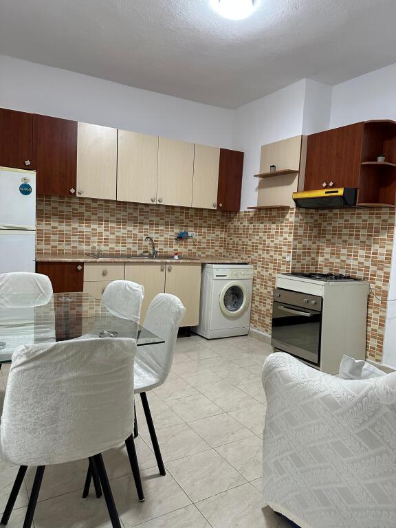 Jepet ne Don Bosko Apartament 2+1 Me Qera