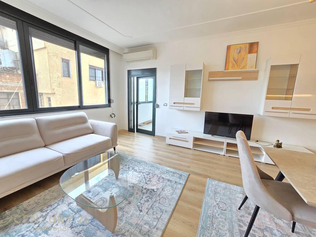 Apartment 2+1+2 for Rent near Shallvaret Palaces- 1150 € Gross