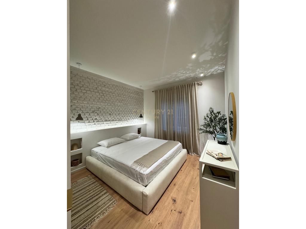 Jepet me qira apartament 2+1 tek Myslym Shyri