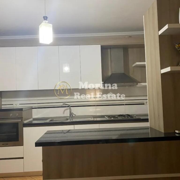 Qera, Apartament 2+1, prane Pallatit me Shigjeta, 700 euro/muaj
