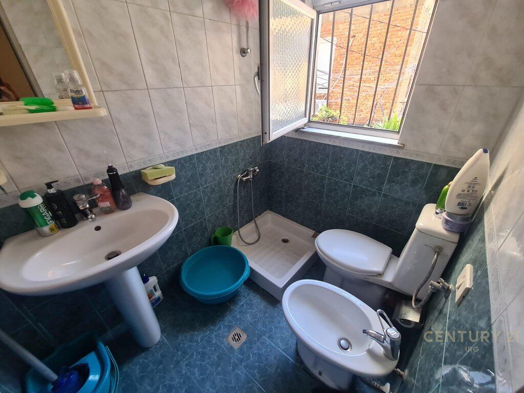 🏢 SHITET APARTAMENT 4+1+2 – PRANË STADIUMIT DINAMO
