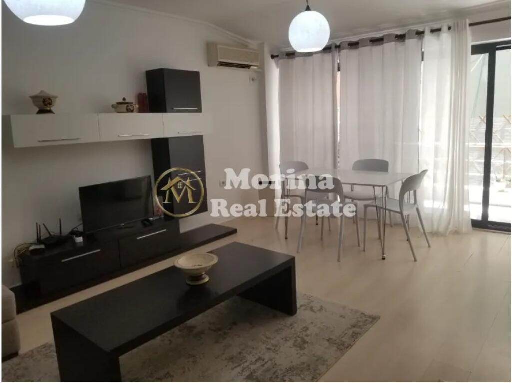 Affitto Appartamento 2+1, nel Bllok, 800 Euro/mese