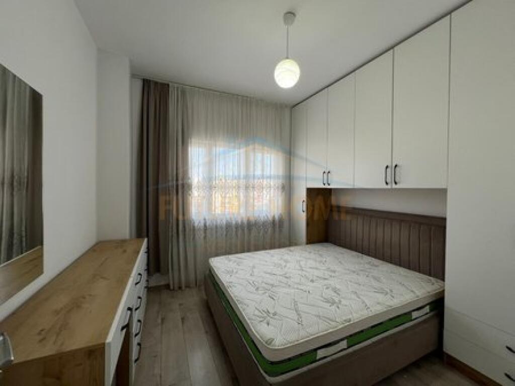 Shitet, Apartament 1+1, Unaza e Re.