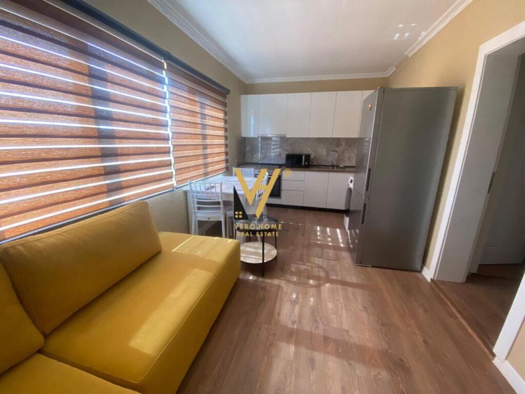JEPET APARTAMENT 2+1 ME QIRA TE DOGANA 60.000 LEKE