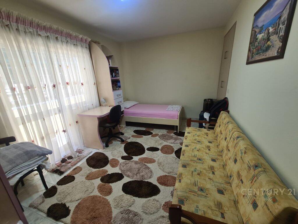 🏢 SHITET APARTAMENT 4+1+2 – PRANË STADIUMIT DINAMO