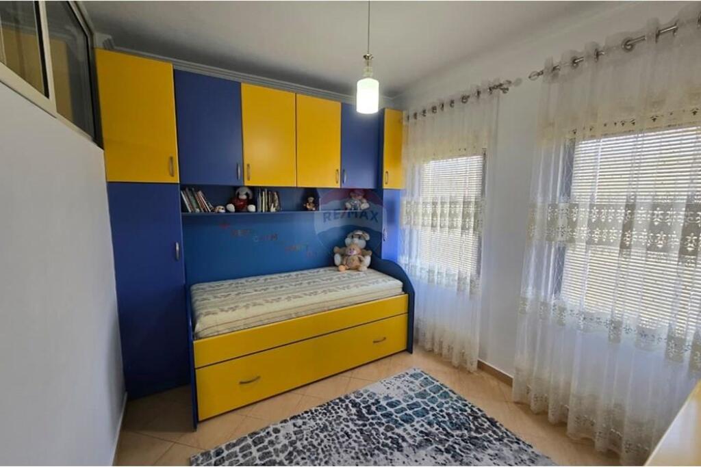 Apartament 2+1, Don Bosko