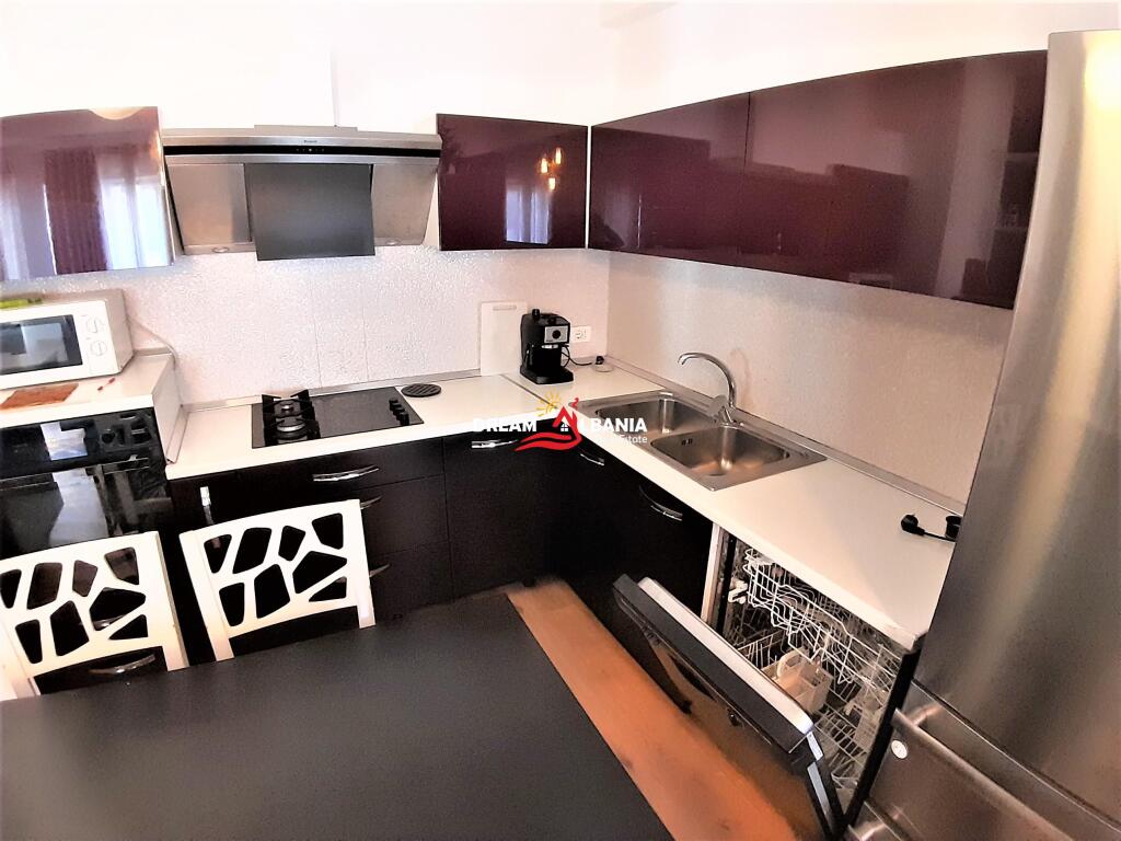 Appartamento 3+1 in affitto nel complesso Kontakt a Tirana (ID 4231217)