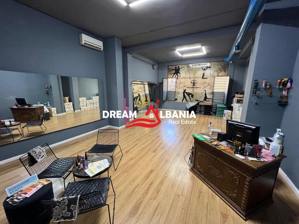 Ambjent Biznesi me qera ne Qender te Tiranes tek Rruga e Bogdaneve ne Tirane (ID 42611203)