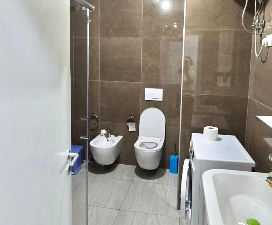 Me Qera: 2+1+1 Ballkon📍Ali Dem (Kompleksi Mangalem 21) - 450€- S. 84m² || Dalje direkte ne Unaze