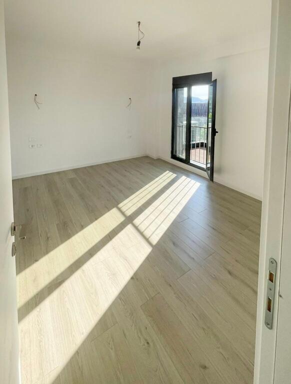 Apartment 1+1 empty near the USA Embassy with veranda for office or residence