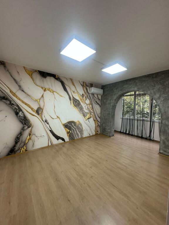 Office space for rent opposite squer21