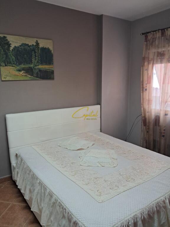 APARTAMENT GARSIONERE ME QERA 40 M2 MYSLYM SHYRI 500 EURO