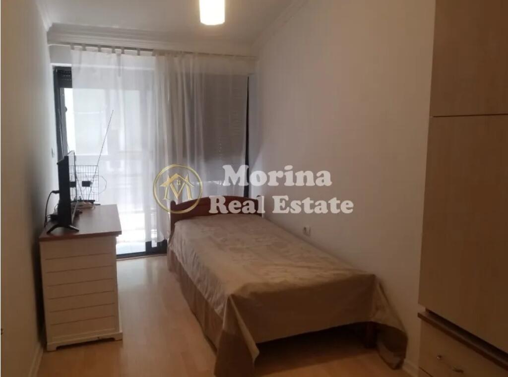 Affitto Appartamento 2+1, nel Bllok, 800 Euro/mese