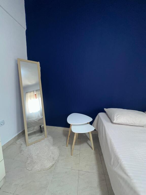 Jepet Me Qera Apartament 2+1+1 Ballkon