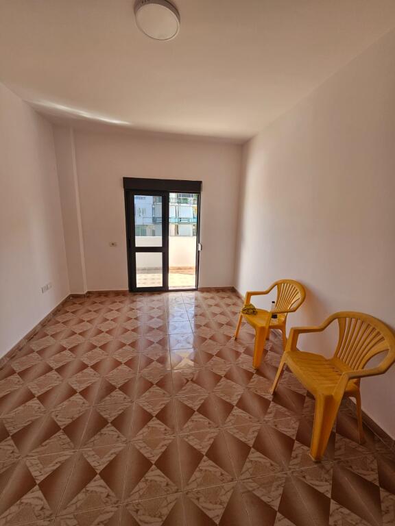 SHITET APARTAMENT 2+1 NE PLAZHIN GOLEMIT