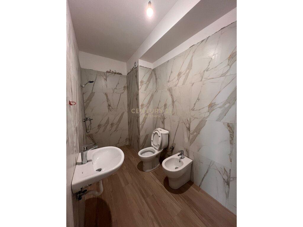 FOR RENT 2+1 APARTMENT IN THE RELUX SHKOZE COMPLEX – ONLY 5 MINUTES FROM THE BIG RING