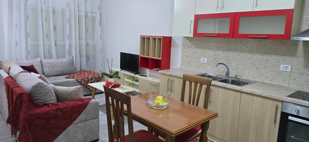 Ali Demi Apartament 2+1 Me Qera