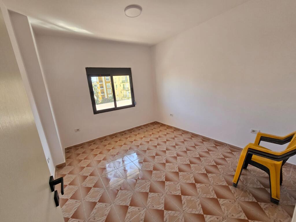SHITET APARTAMENT 2+1 NE PLAZHIN GOLEMIT