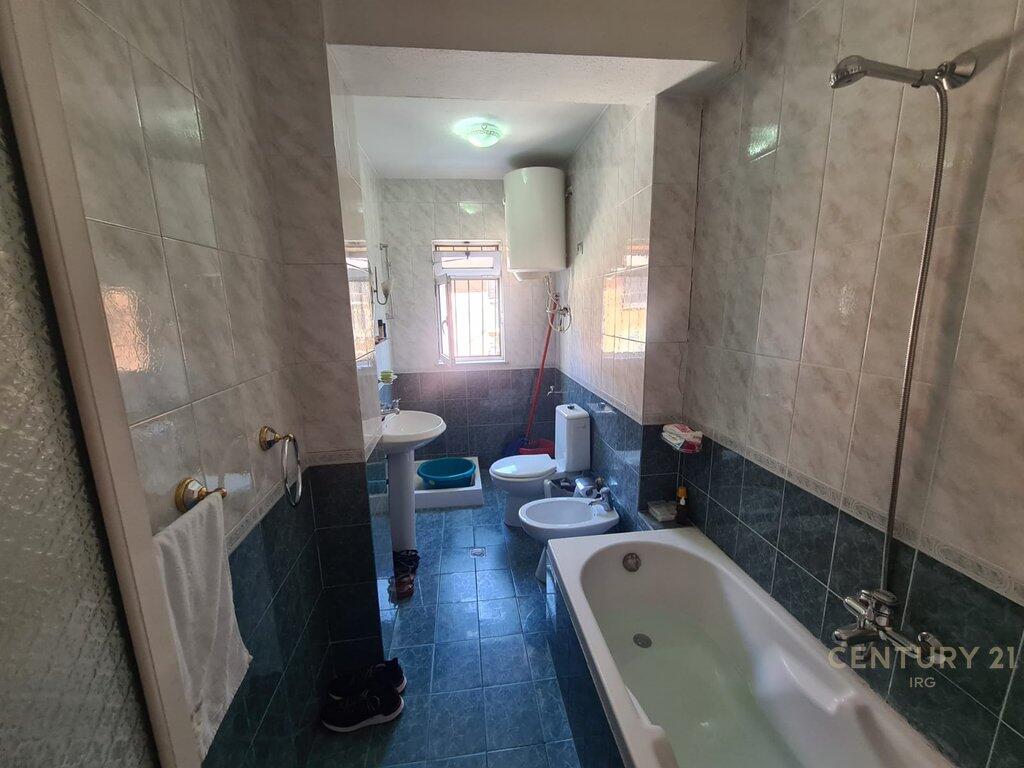 🏢 SHITET APARTAMENT 4+1+2 – PRANË STADIUMIT DINAMO