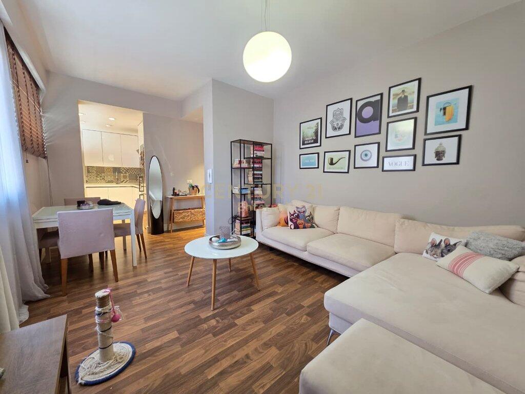 Shitet apartament 1+1 tek Ish - Parku 179,000 €