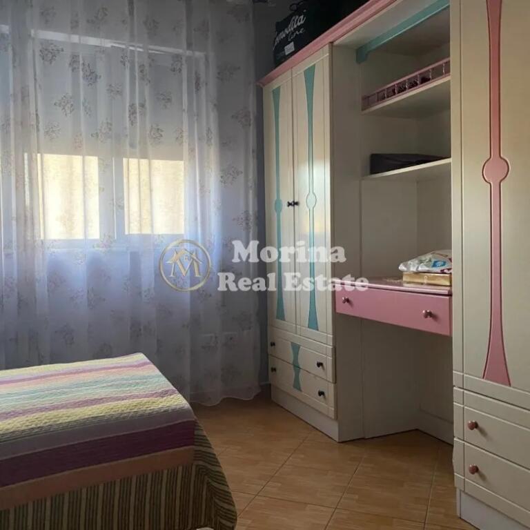 Qera, Apartament 2+1, prane Pallatit me Shigjeta, 700 euro/muaj