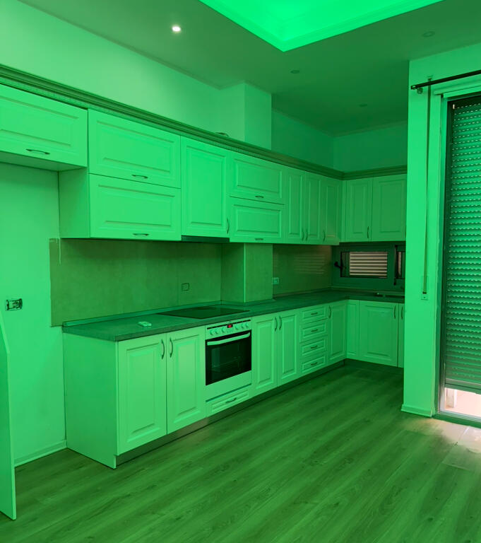 Apartament me qera 2+1 bosh në Astir!