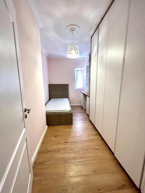 JEPET ME QERA APARTAMENT 2+1 BLLOK, LSI