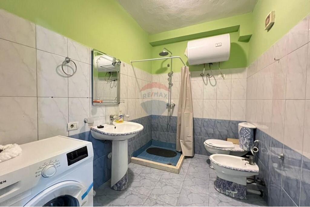 Apartament 2+1 me qira ne Laprakë