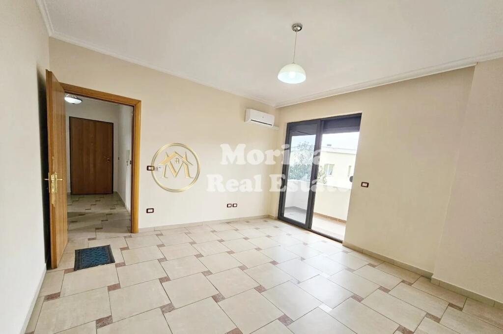 Rent, Business Premises, Skenderbej Square, 950 euros/month
