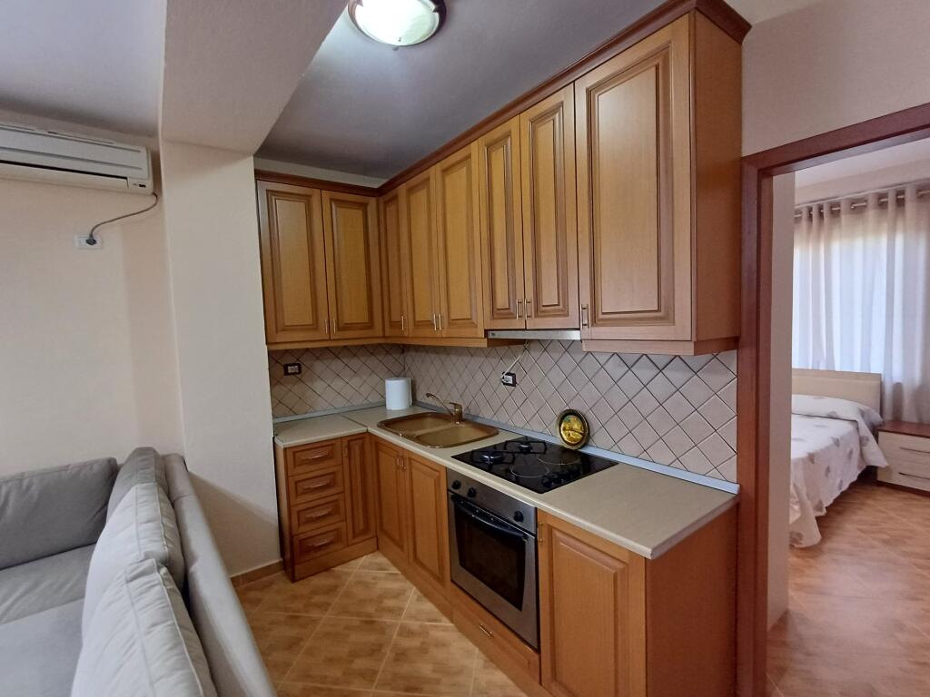 JEPET ME QIRA APARTAMENT 2+1+2 PRANE MATERNITETIT TE RI !